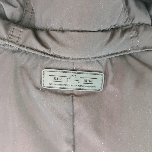 Women's Black Puffer Jacket with Fur Trim
